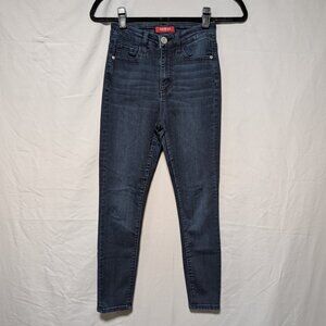 Guess Women's Dark Wash Skinny Jeans Iconic Triangle Logo Back Pocket Size 25